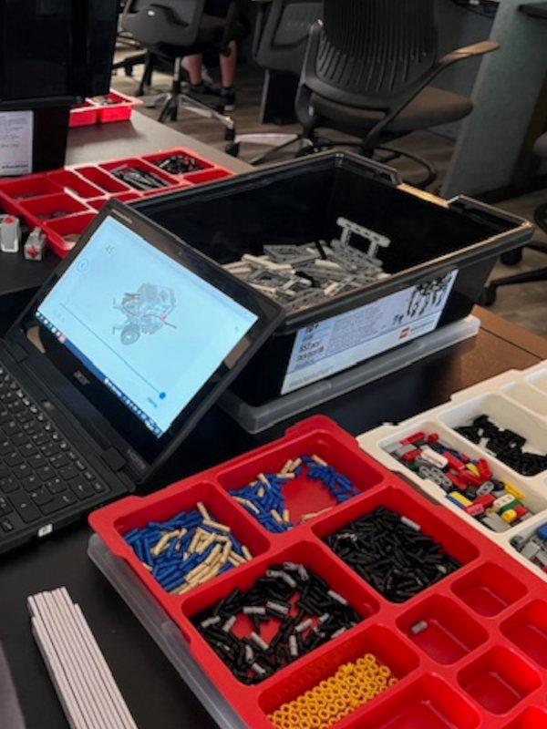 Teambuilding im KrämerLoft Erfurt Thüringen: Gaming- oder Robotik-Exkurs